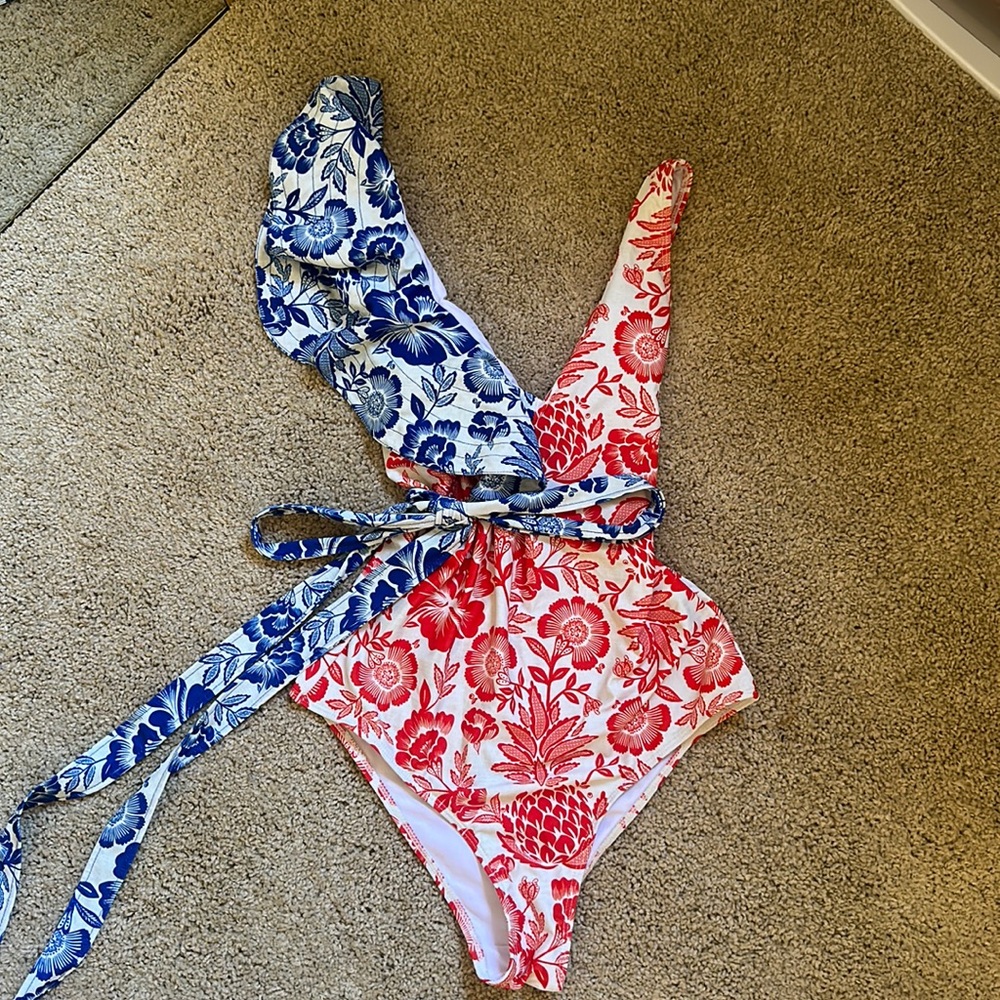One piece bathing suit